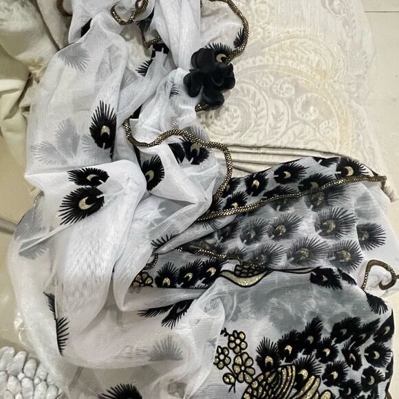 PEACOCK SCARF with Embroidery, Gold Trim and - Picture 6 of 6